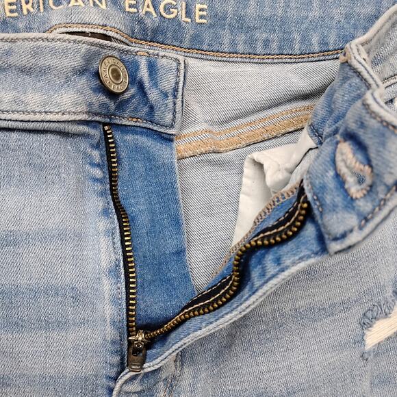 American Eagle Super Rise Flare Jeans Size 6 Light Blue Wash Distressed - Picture 6 of 10